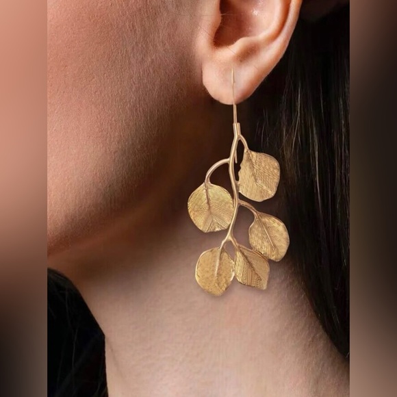 ✨3for$38  Zara Drop Leaf Earrings - Picture 13 of 16